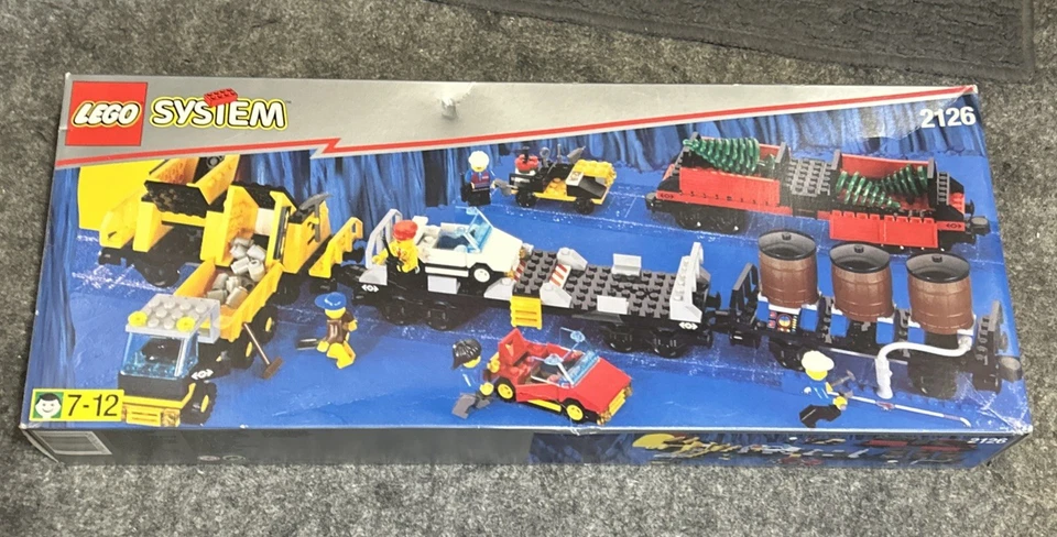 2126 Lego Cargo Train 4 vagones añadir en set 358 piezas y 5 mini figuras Nuevo en caja Foto 1 de 4