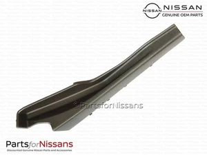 Genuine Nissan Cover 66895-3NF0A - Picture 1 of 3