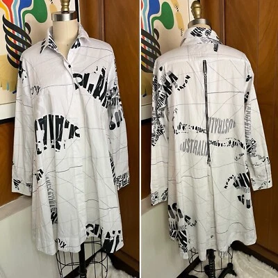 COMFY USA white graphic design Sz M zipper back Sun Kim ME325 black - Image 1 of 4