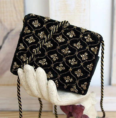 VERDADERO DISFRAZ DE COLECCIÓN NEGRO TERCIOPELO BORDADO PESADO MINI BOLSO DE HOMBRO BOLSO CLUTCH Foto 1 de 4