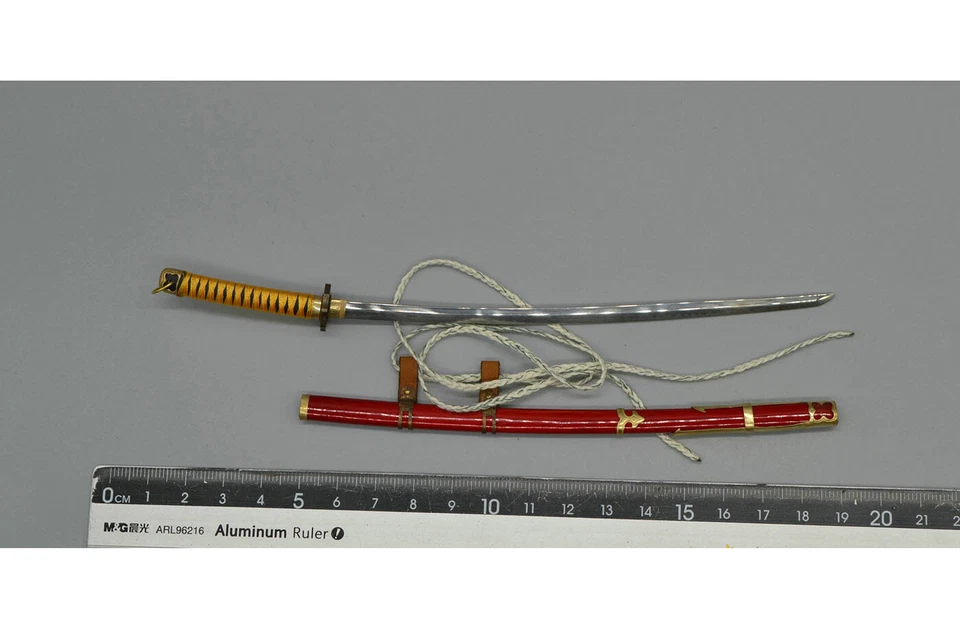 Modelo Katana Guerrero Japonés Samurai Mujer Escala 1/6 IQO Foto 1 de 1