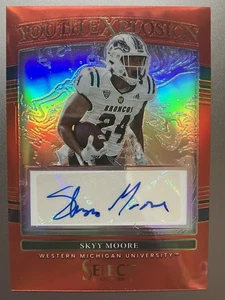 2022 Panini Select Draft Picks Red Prizm Rookie Auto Skyy Moore #YE-ZCH Chiefs - Bild 1 von 2
