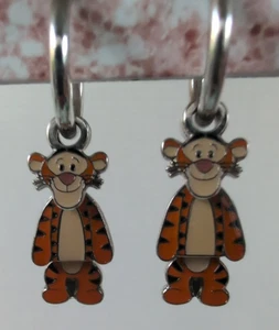 VTG Disney Tigger Earrings Winnie the Pooh 3D Enamel Charm Style Jewelry - Picture 1 of 5