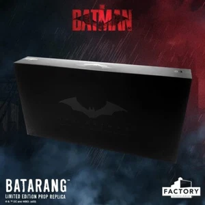 Factory Entertainment 1:1 Il Cavaliere Oscuro di Batman Batarang Prop Replica - Foto 1 di 6
