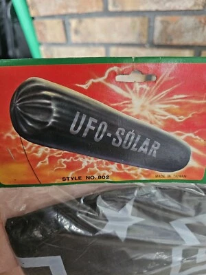 1970's UFO Solar Air Balloon Toy Flying Outdoor Sunshine Activated Vintage  Foto 1 de 4