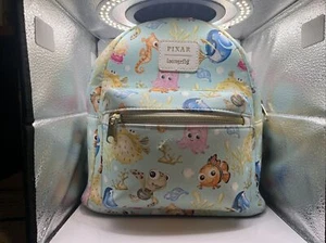 Loungefly Disney Pixar Finding Nemo Collage Mini Rucksack gebraucht siehe Bilder - Bild 1 von 13