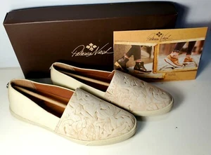 $99 Patricia Nash Lola Tooled Ivory Leather slip on Womens 6 NEW - Picture 1 of 11