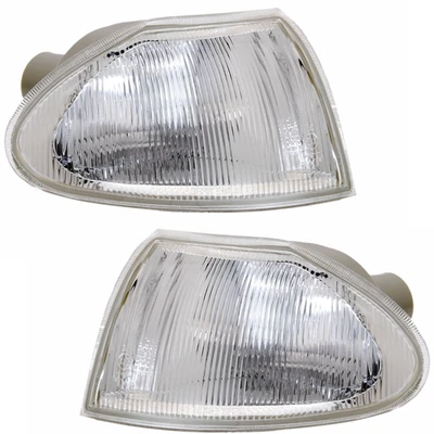 Kit frecce anteriori per Opel Astra F 94-98 bianco argento frecce anteriori con attacco - Immagine 1 di 4