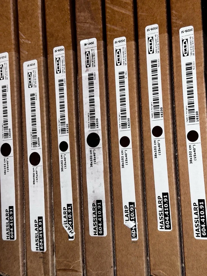 Cantidad 1 Puerta Nueva IKEA HASSLARP Para Diestros Marrón Patrón 15x40 en 604.410.91 Foto 1 de 1