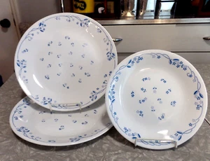 CORELLE 3 PC. DINNERWARE SET in the PROVINCIAL BLUE PATTERN - Picture 1 of 6