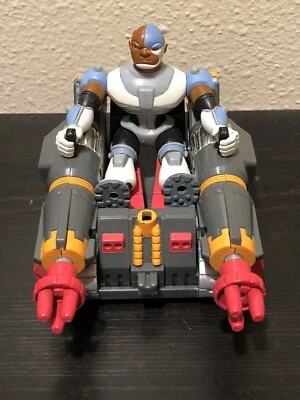 Figura Cyborg Teen Titans 2005 con Blendride Tank - Bandai DC Comics Go! Foto 1 de 4