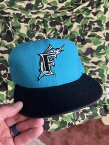 VINTAGE Florida Marlins New Era 5950 Pro Model Diamond Collezione Adatto 7 3/8 - Foto 1 di 7