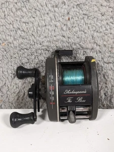 Carrete de pesca de fundición vintage Shakespeare The Boss modelo 8100 - Imagen 1 de 4