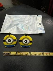 Minion Blue/Yellow 2 Piece Shoe Charms Set With Bag New! - Picture 1 of 2