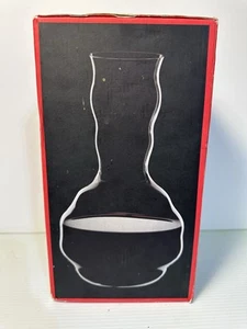 Riedel Crystal Swirl #1450 Ribbed Wine Decanter Carafe Barware 49 7/8 Oz - Picture 1 of 6