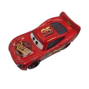 Disney Cars Classic Die Cast Red Lightning McQueen Rennwagen - Bild 1 von 3