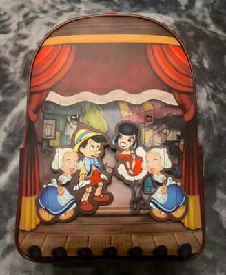 Mini Mochila LOUNGEFLY DISNEY Pinocho Marioneta Foto 1 de 4