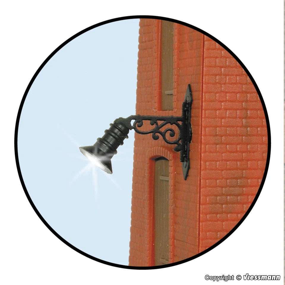 Viessmann 9076 Spur 0 Wandlaterne LED warmweiß NEU und OVP - Bild 1 von 1