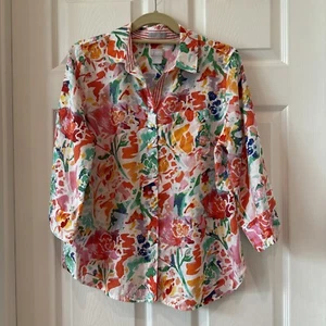 Top de lino sin hierro floral multicolor manga 3/4 Chico’s talla 0(S) - Imagen 1 de 4