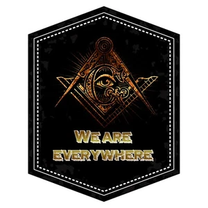 Wir sind überall Quadrat & Kompass Freimaurer Autoaufkleber - [5" hoch] - Bild 1 von 1
