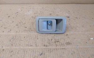2001 TOYOTA TACOMA 2DR FRONT LEFT INTERIOR DOOR HANDLE GREY - Picture 1 of 7