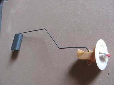 JAGUAR XJ8 VANDEN PLAS 1998 1999 2000 2001 2002  FUEL LEVEL SENSOR LNE2000AA - Image 1 of 2