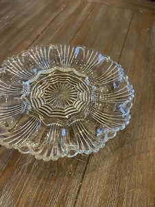 Vintage Anchor Hocking 10 Inch Detailed Egg Dish - Picture 1 of 12