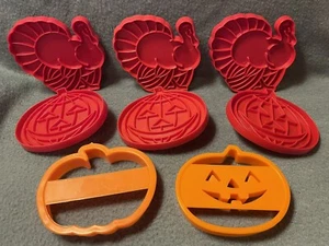 Set 8 Vintage rot orange Truthahn Kürbis Kunststoff Ausstechformen Ekco Tupperware - Bild 1 von 20