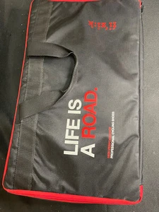 Borsa 5 scarpe Fizik nera rossa ESTREMAMENTE RARA OTTIMA!! LA VITA È UNA STRADA - Foto 1 di 4