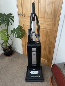 SEBO Automatic X4 Pet Powerful Upright Black Vacuum Cleaner 1300W + Tools - Picture 1 of 9