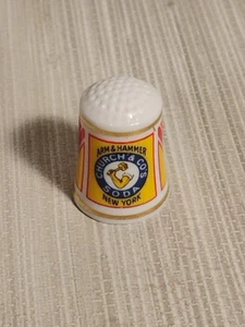Dedal publicitario de porcelana fina Arm & Hammer Church & Cos Soda New York 1980 - Imagen 1 de 5