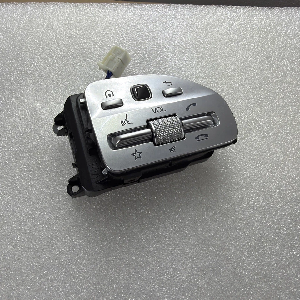 Interruptor botón volante mercedes amg gl,gla,a,b,c,e,s,glb,gle,gls Foto 1 de 4