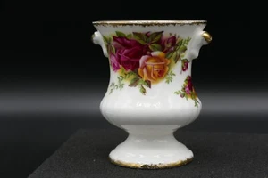 VINTAGE ROYAL ALBERT OLD COUNTRY ROSES Urn type vase - 3.5" 9cm - Picture 1 of 8