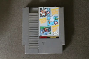 Super Mario Duck Hunt Track Meet NES vintage Original authentic Nintendo 1985 - Picture 1 of 2