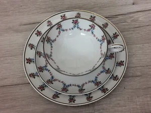 Tolle 3 tlg. Sammeltasse, Gedeck altes Wallendorf Porzellan mit Rosengirlanden - Bild 1 von 10