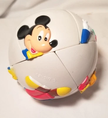 Bola quebra-cabeça 3D vintage Disney Mickey’s Challenge tipo cubo Donald Duck Rubicks década de 1990 - Imagem 1 de 4