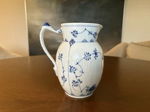 Royal Copenhagen Blue Fluted Plain 6" Large 24oz Pitcher/Jug #450 -1st EUC - Picture 1 of 9