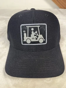 Carro de golf Travis Mathew sombrero negro El Capitan parche con logotipo cierre a presión cerveza ajuste flexible - Imagen 1 de 6