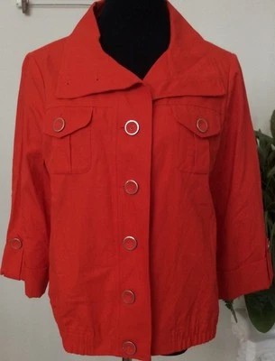 全新带标签 CHICO'S 女式护理红色 100% 棉纽扣长袖衬衫,尺寸 1。 — 第 1/4 张图片