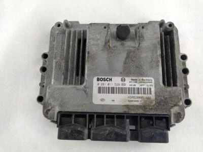 8200389519 CENTRALINA INIEZIONE MOTORE RENAULT TRAFIC 1.9 D 74KW 6M 2P (2004) RI - Immagine 1 di 4