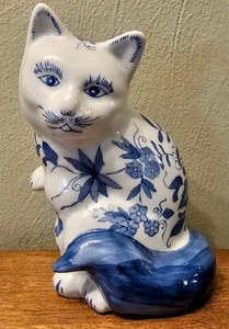 Vintage 8" Blue And White Floral Fabrique China Porcelain Cat - Picture 1 of 6