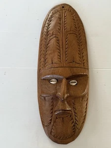 PAPUA NEW GUINEA MASK vintage 1970s Sepik? Wooden Hand carved Shell Eyes Hanging - Picture 1 of 6