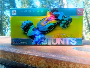 Gesture Sensing RC Stunt Car. - Picture 1 of 3
