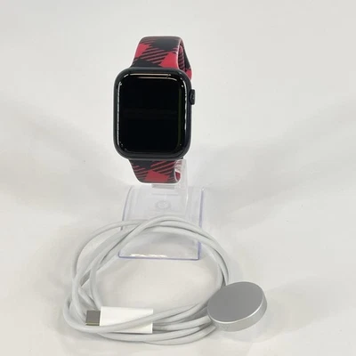 Apple Watch (Serie 9) 45 mm aluminio azul (LTE) con correa deportiva - Bueno  Foto 1 de 4