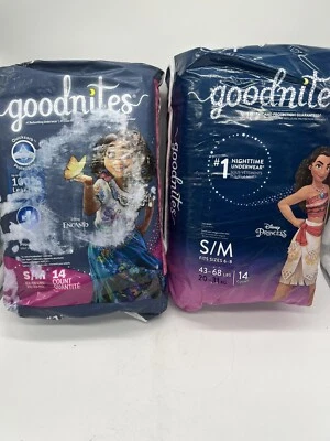 (2) Roupa íntima absorvente juvenil GoodNites TinkerBell Sm Med 43-68 lbs. 14 ct - Imagem 1 de 4