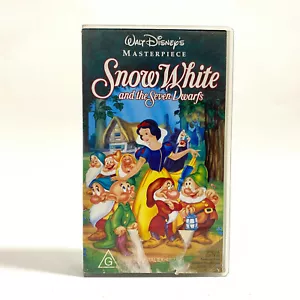 Disney SNOW WHITE AND THE SEVEN DWARFS VHS Movie Classic - AUS SELLER - Foto 1 di 4