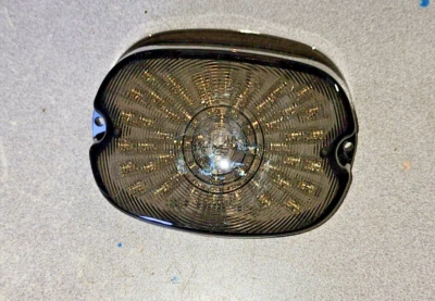 HARLEY DAVIDSON ROAD KING 2000 MOVOTOR LED LOW PROFILE TAIL LIGHT  NOS — 第 1/4 张图片