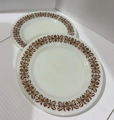 Pyrex Juego de Platos de Postre de Ensalada Pequeña Años 70 Cobre Filigrana Vaso de Leche Foto 1 de 4