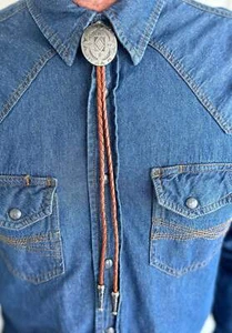 Corbata Southwestern Silver Concho Bolo - Regalos para él cabujón cuero indio vaca - Imagen 1 de 4