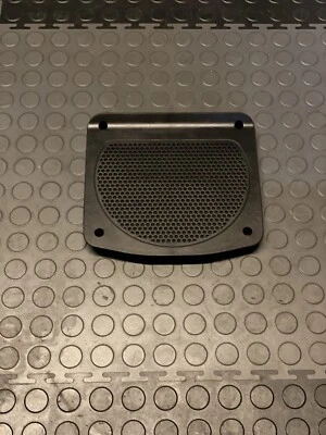 BMW M2 F87 2016-2020 subwoofer cubierta de altavoz de piso moldura izquierda o derecha OEM Foto 1 de 4